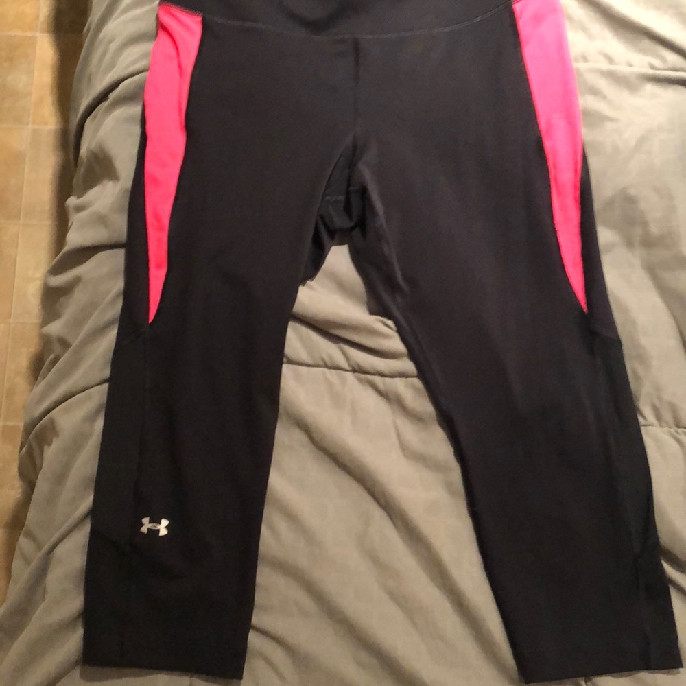 Under Armour crop leggings
